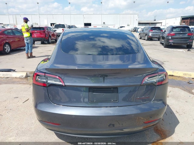 Tesla Model 3 Long Range Dual Motor All-wheel Drive
