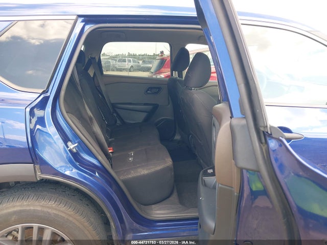 Nissan Rogue S Fwd