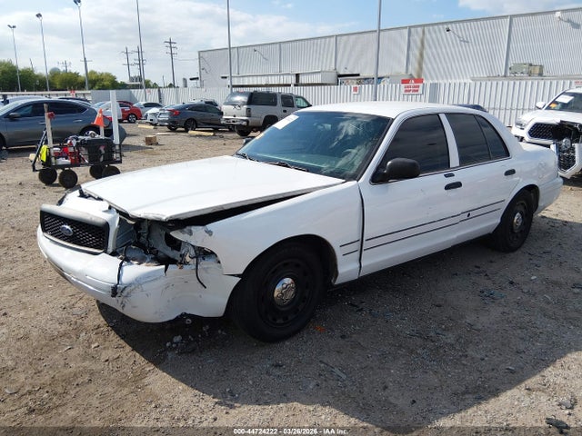 Ford Crown Victoria Standard