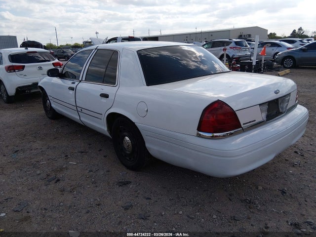Ford Crown Victoria Standard