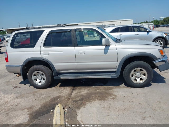 Toyota 4Runner Sr5 V6