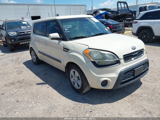 Salvage Kia Soul Image