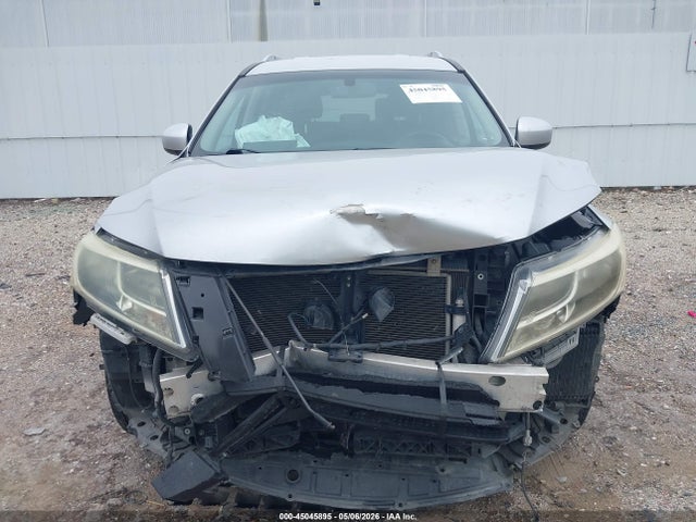 Nissan Pathfinder Sv
