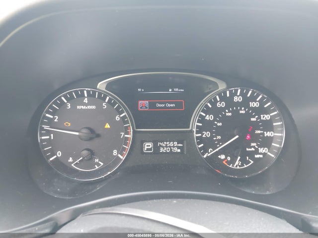 Nissan Pathfinder Sv