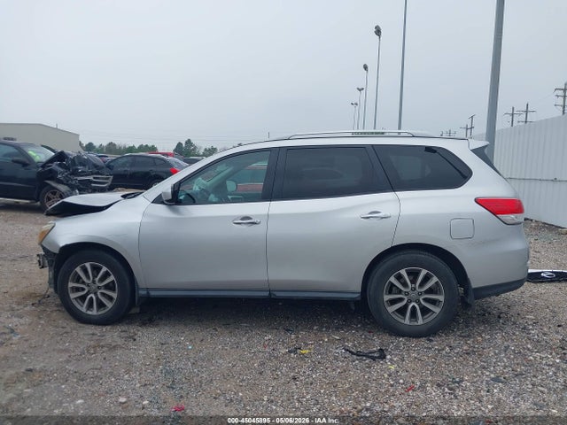 Nissan Pathfinder Sv