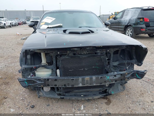 Dodge Challenger Shaker Pkg