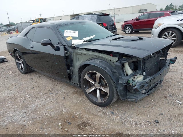 Salvage Dodge Challenger Image