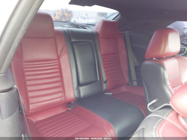Dodge Challenger Shaker Pkg