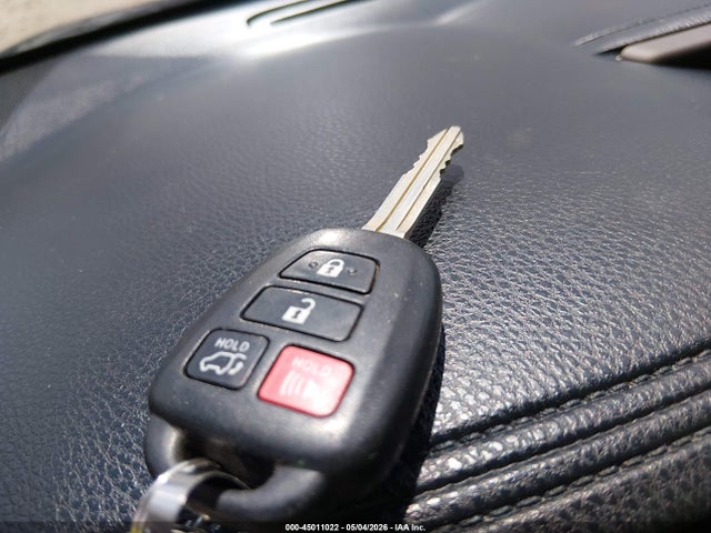 Toyota Highlander Le Plus V6