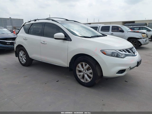 Salvage Nissan Murano Image