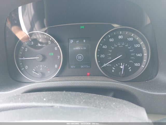Hyundai ELANTRA Value Edition