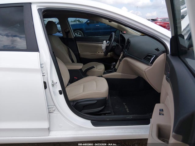 Hyundai ELANTRA Value Edition