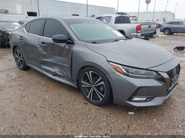 Salvage Nissan Sentra Image