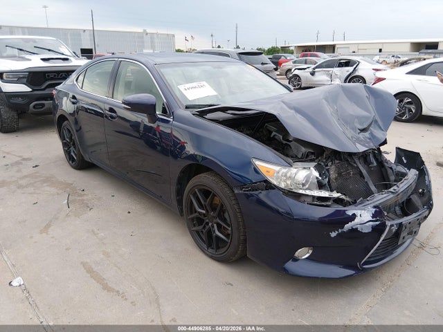 Salvage Lexus Es Image