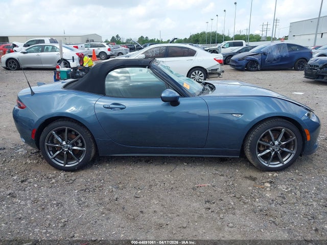 Mazda MX-5 Miata Grand Touring