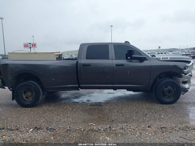 Ram 3500 Tradesman  4x4 8' Box