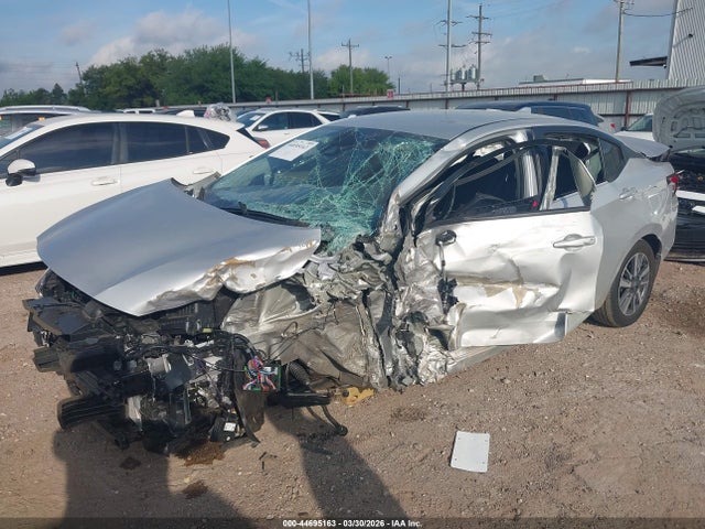 Nissan Versa 1.6 Sv