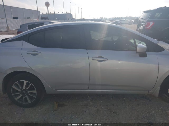 Nissan Versa 1.6 Sv
