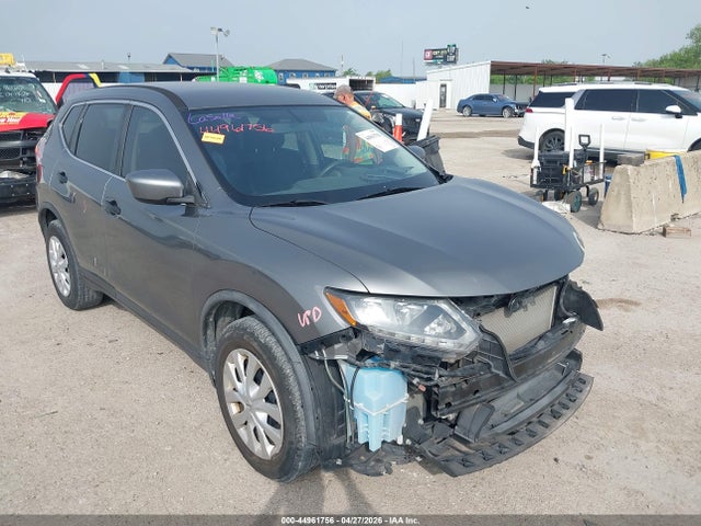 Salvage Nissan Rogue Image