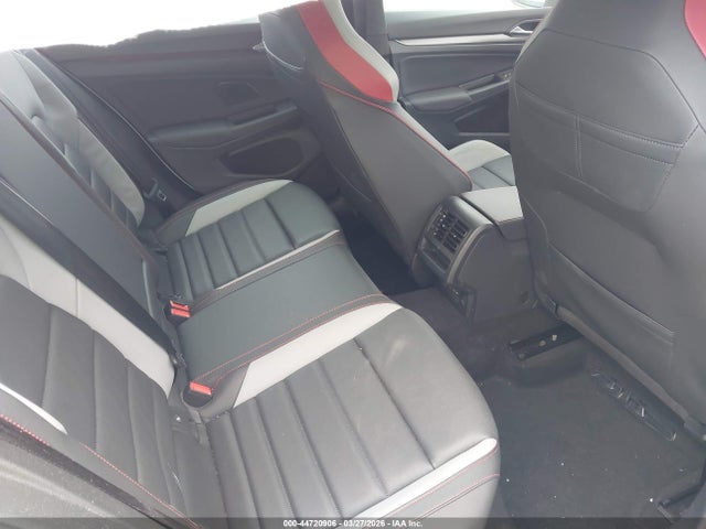 Volkswagen Golf 2.0t Se