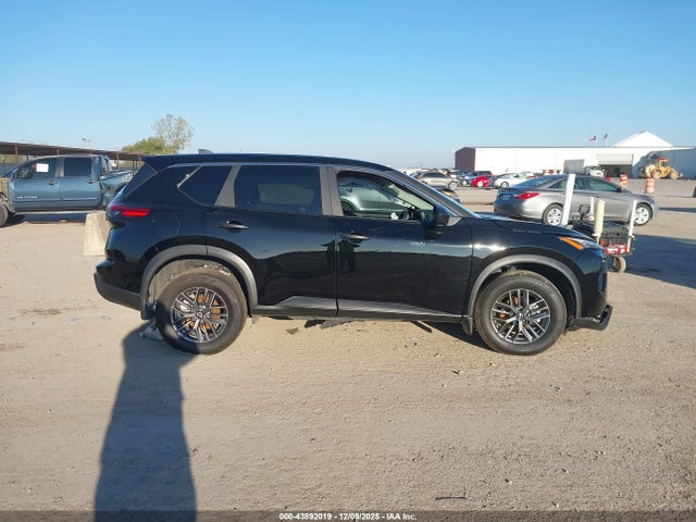 Nissan Rogue S Fwd