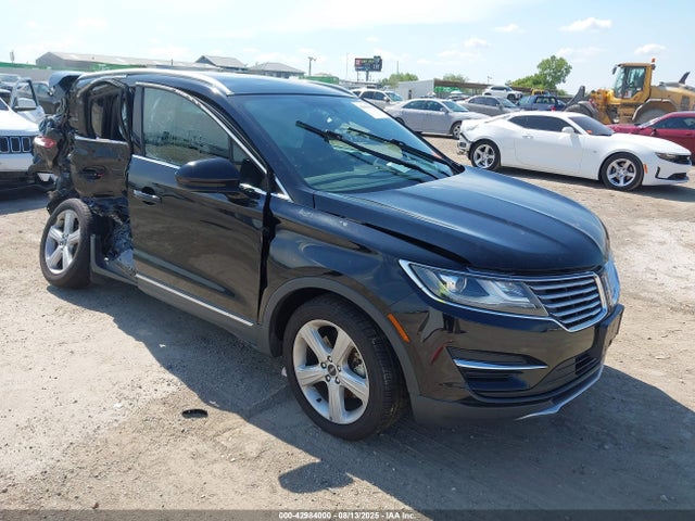 Salvage Lincoln MKC Image