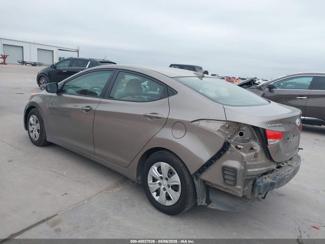 Hyundai ELANTRA