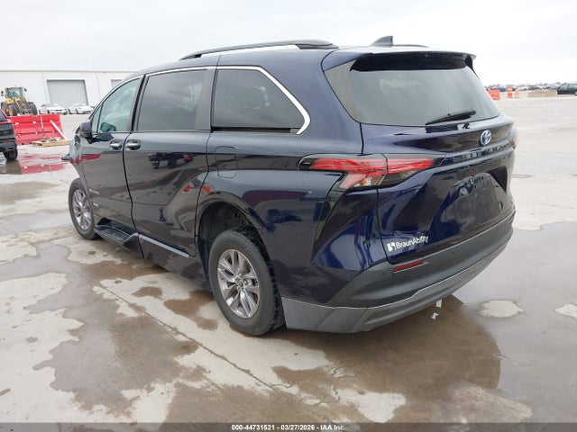 Toyota Sienna Xle