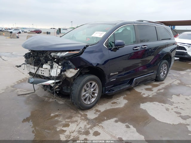 Toyota Sienna Xle