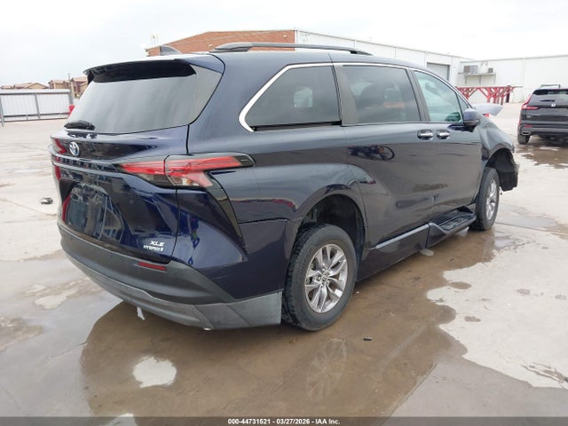 Toyota Sienna Xle