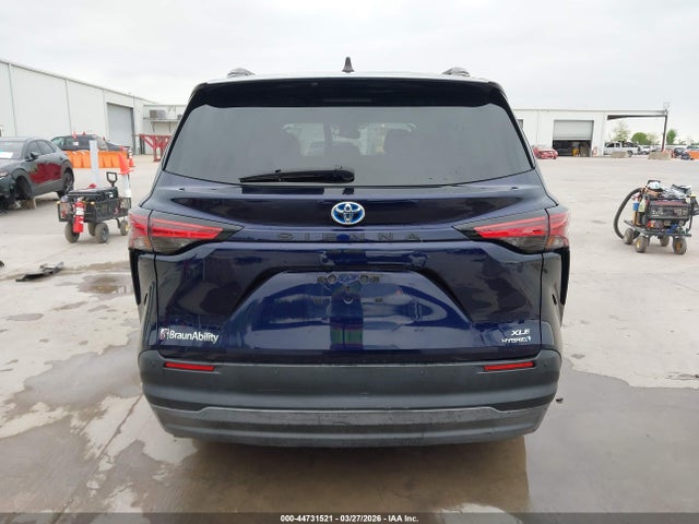 Toyota Sienna Xle