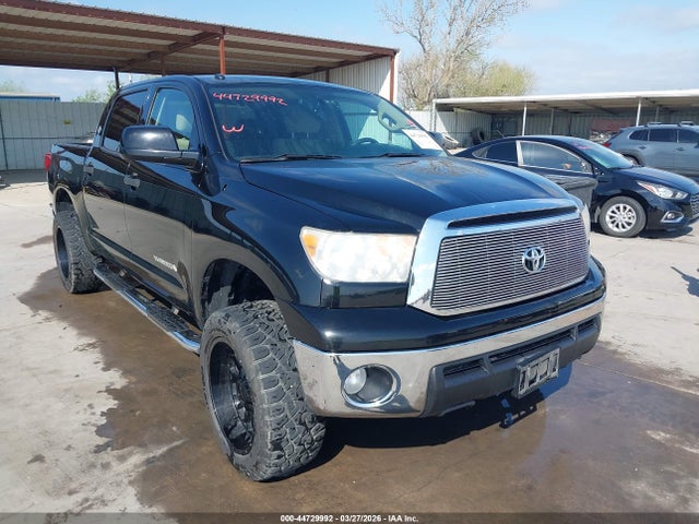 Salvage Toyota Tundra Image