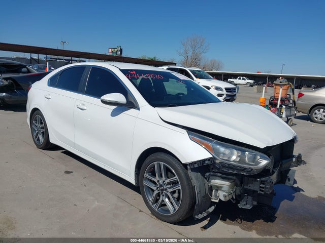 Salvage Kia Forte Image