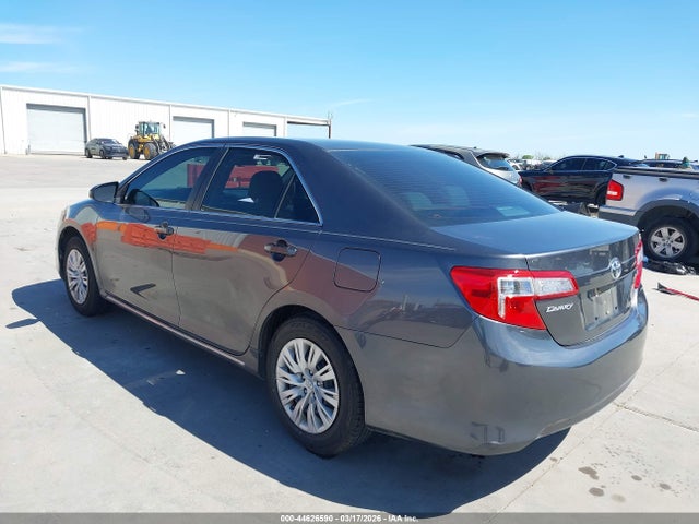 Toyota Camry Le