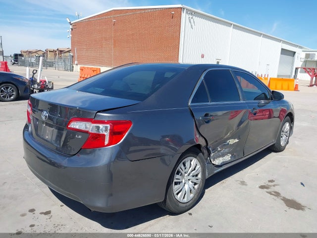 Toyota Camry Le