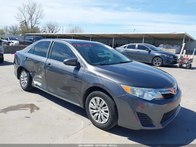 Salvage Toyota Camry Image