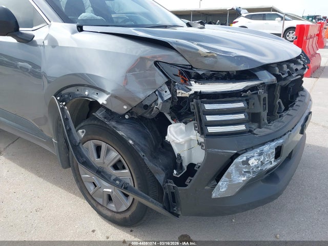 Nissan Kicks S Fwd