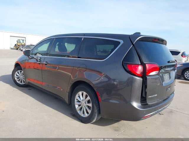 Chrysler Pacifica Touring Plus
