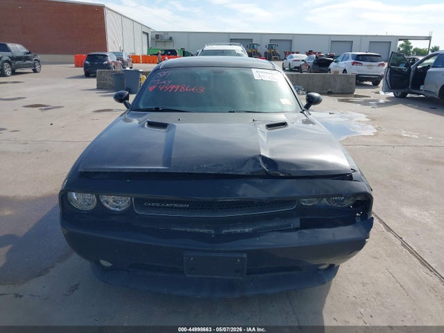 Dodge Challenger Sxt