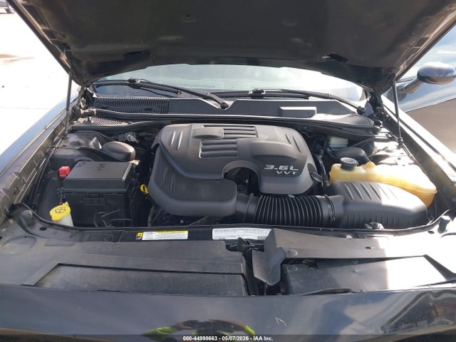 Dodge Challenger Sxt