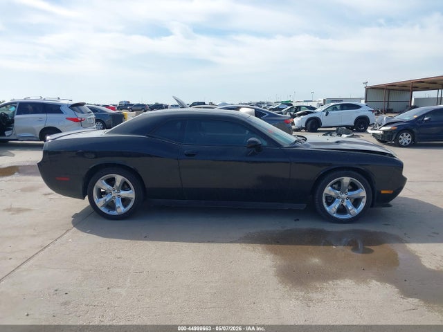 Dodge Challenger Sxt