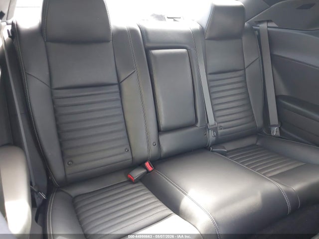Dodge Challenger Sxt