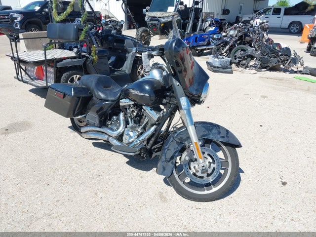 Salvage Harley-Davidson Flhx Image