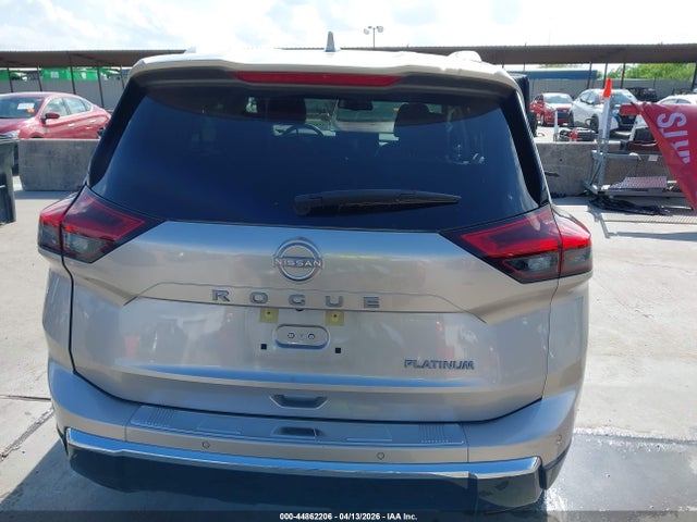 Nissan Rogue Platinum