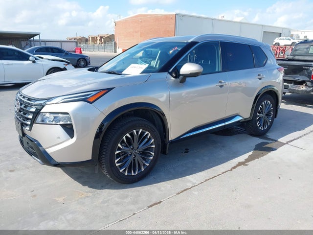 Nissan Rogue Platinum