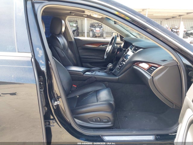 Cadillac CTS Luxury