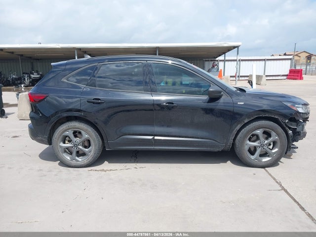 Ford Escape St-line