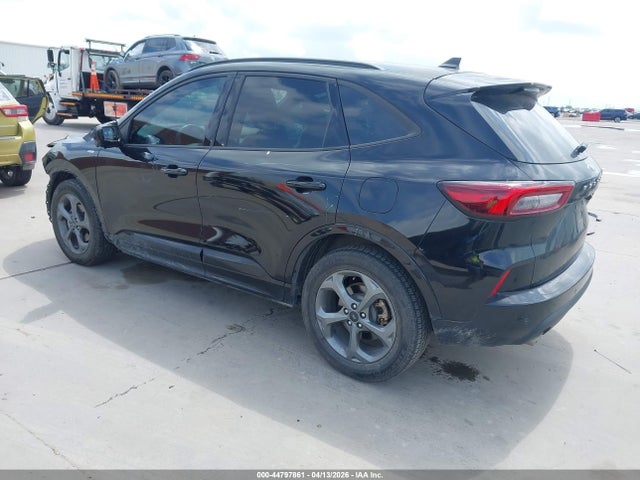 Ford Escape St-line