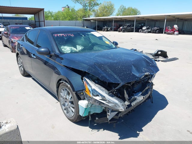 Nissan Altima Sv Fwd