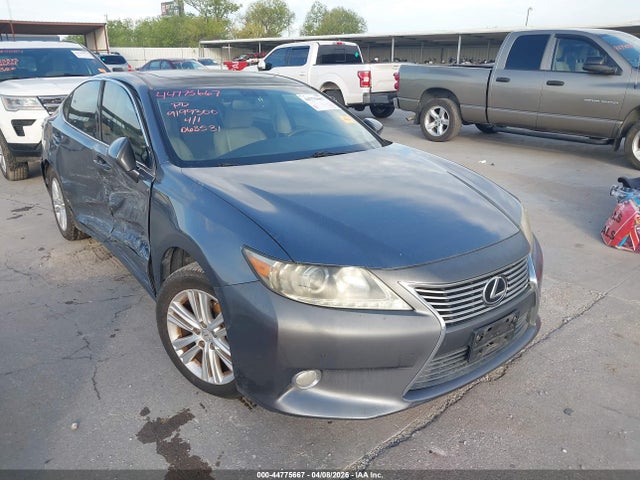 Salvage Lexus Es Image